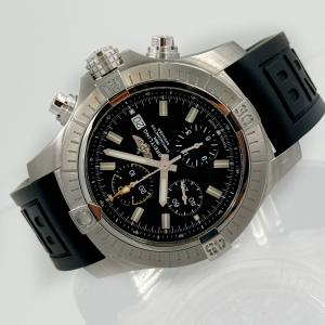 Breitling Avenger Chronograph